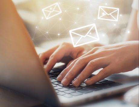 model email trimitere cv