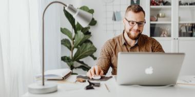 Combination Resume: Examples, Templates & Format Tips