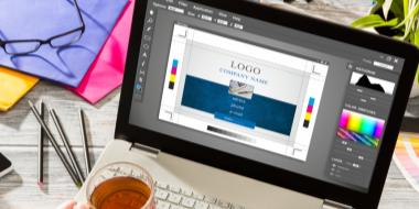 Jak stworzyć kreatywne CV: przykłady i porady