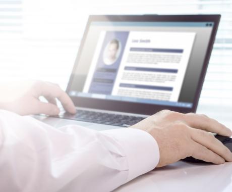 Φτιάχνοντας βιογραφικό online με έναν CV maker