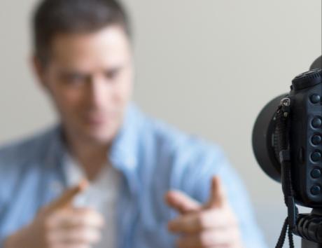 فيديو السيرة الذاتية